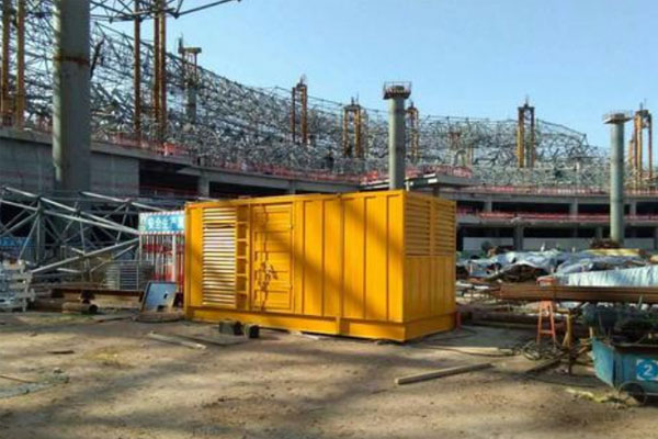 康县发电机出租如何判断空气滤清器是否需要更换？