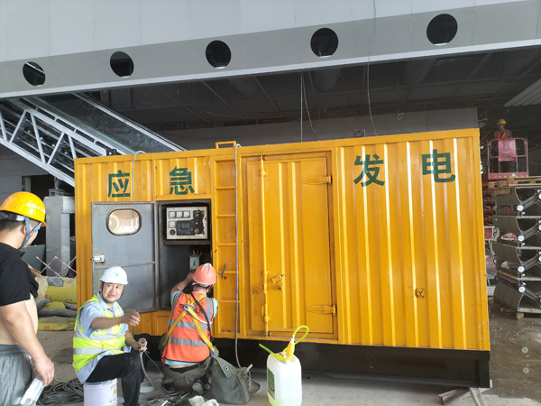 康县怎样判断空气滤清器是否需要更换？